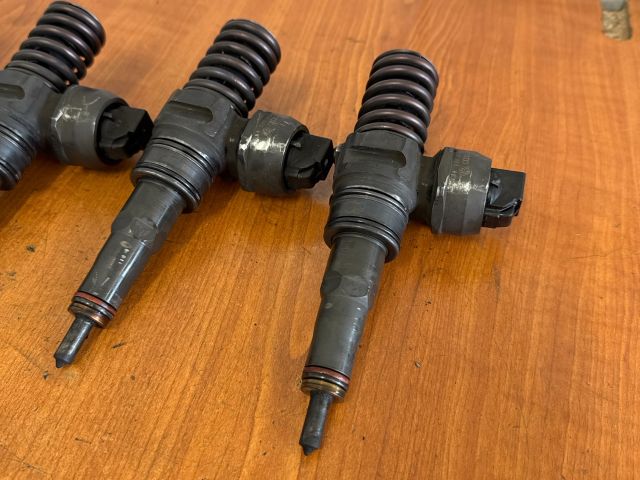 bontott VW TRANSPORTER Porlasztó Sor / Híd