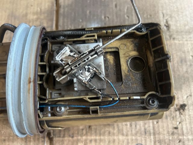 bontott VW TRANSPORTER Üzemanyag Szivattyú