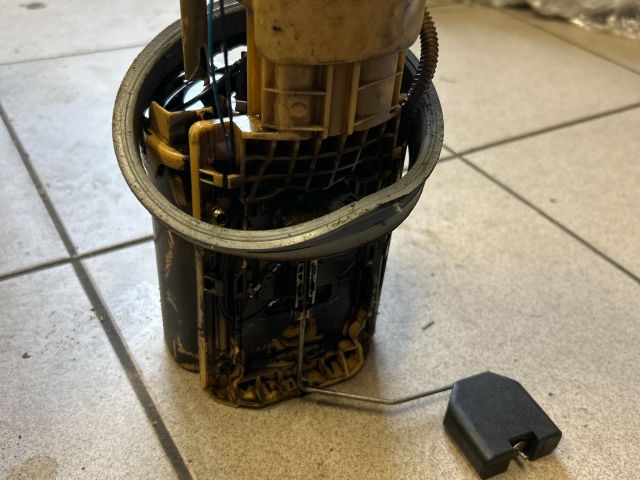 bontott VW TRANSPORTER Üzemanyag Szivattyú