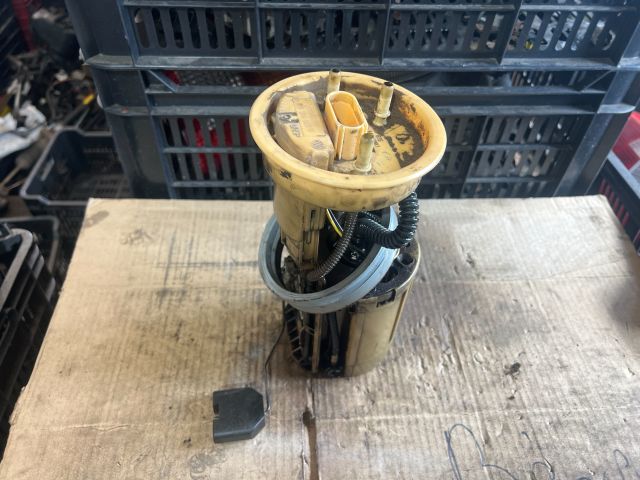 bontott VW TRANSPORTER Üzemanyag Szivattyú