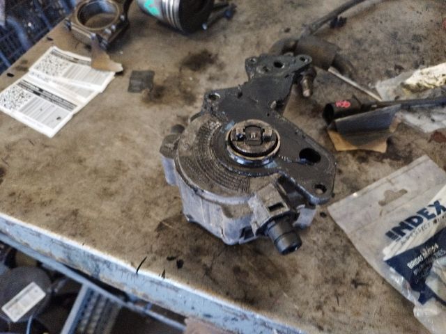 bontott VW TRANSPORTER Vákumpumpa