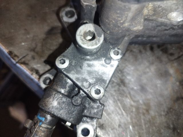 bontott VW TRANSPORTER Vákumpumpa