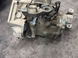 bontott VW TRANSPORTER Váltó (Mechanikus)