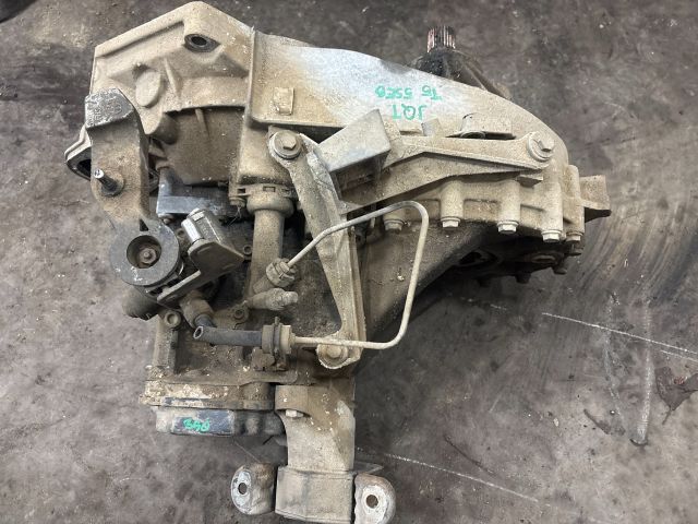 bontott VW TRANSPORTER Váltó (Mechanikus)