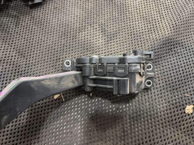 bontott VW TRANSPORTER Gázpedál (Elektromos)