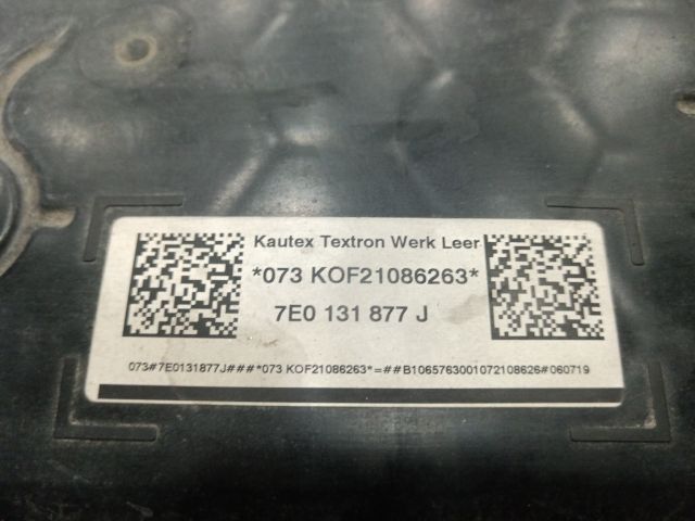 bontott VW TRANSPORTER AdBlue Tartály