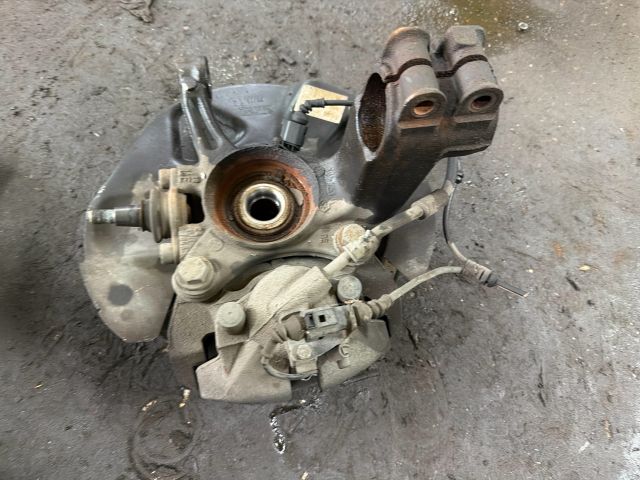 bontott VW TRANSPORTER Bal első Csonkállvány Kerékaggyal