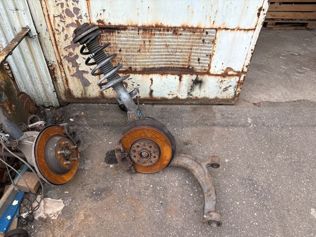 bontott VW TRANSPORTER Bal első Gólyaláb (Lengécsillapító, Rugó)