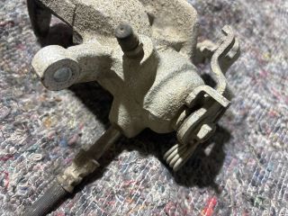 bontott VW TRANSPORTER Bal hátsó Féknyereg Munkahengerrel