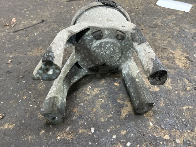 bontott VW TRANSPORTER Billenésgátló Bak