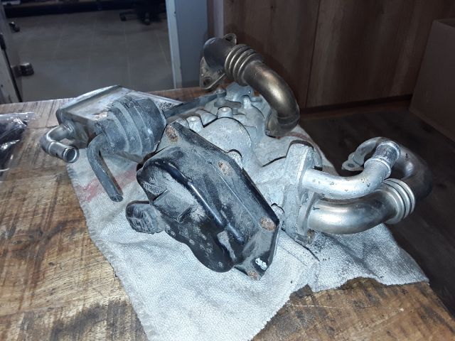 bontott VW TRANSPORTER EGR / AGR Szelep