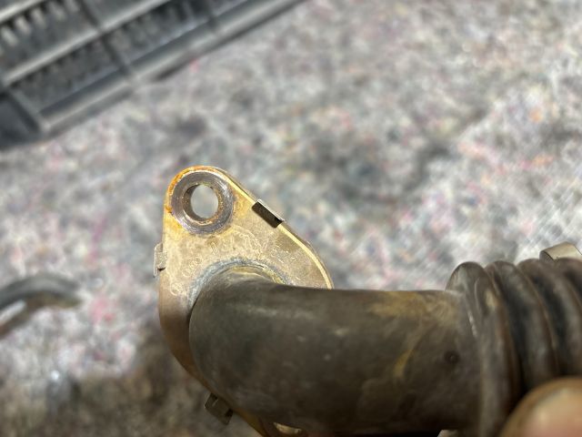 bontott VW TRANSPORTER EGR Hűtő Cső