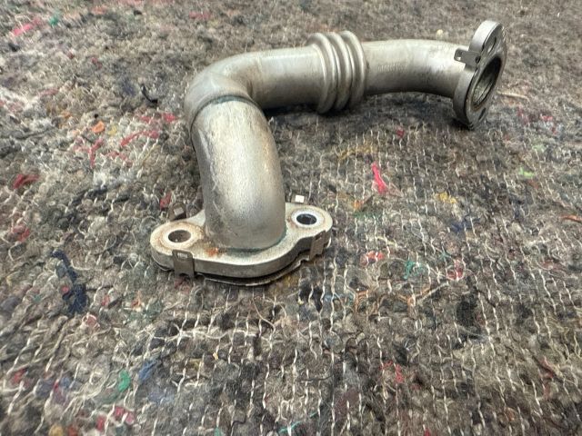 bontott VW TRANSPORTER EGR Hűtő Cső