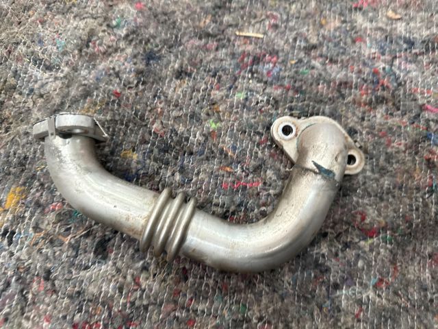 bontott VW TRANSPORTER EGR Hűtő Cső