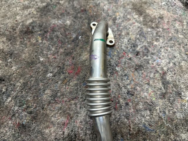 bontott VW TRANSPORTER EGR Hűtő Cső