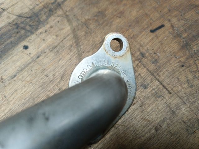 bontott VW TRANSPORTER EGR Hűtő Cső