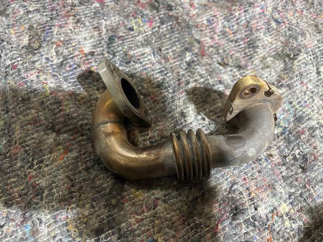 bontott VW TRANSPORTER EGR Hűtő Cső