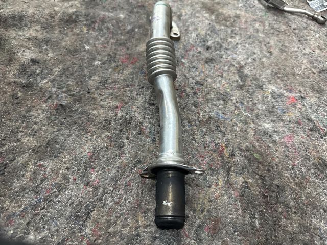 bontott VW TRANSPORTER EGR Hűtő Cső