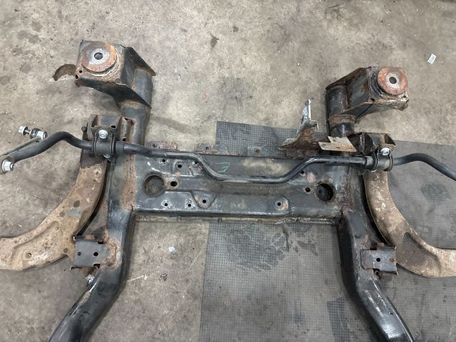 bontott VW TRANSPORTER Első Bölcső