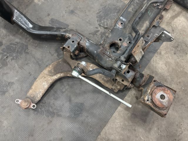 bontott VW TRANSPORTER Első Bölcső