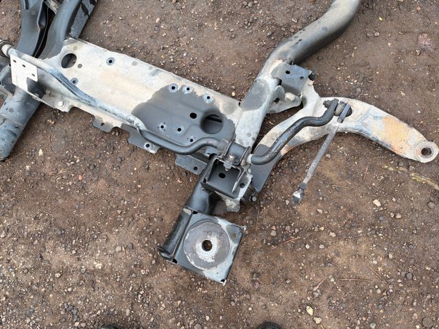 bontott VW TRANSPORTER Első Bölcső