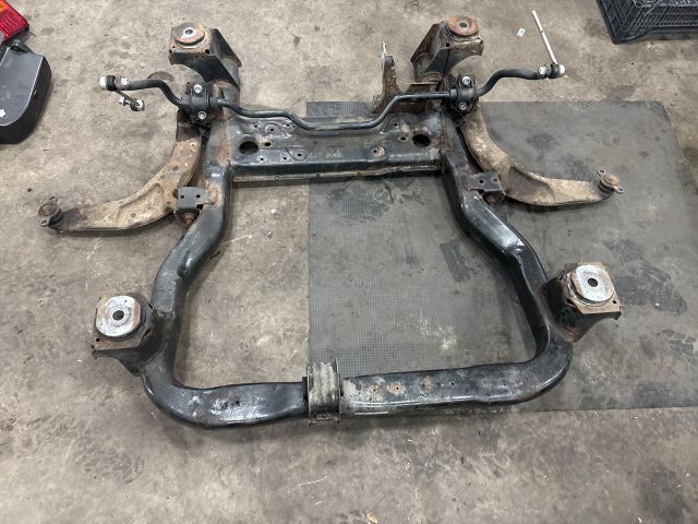 bontott VW TRANSPORTER Első Bölcső