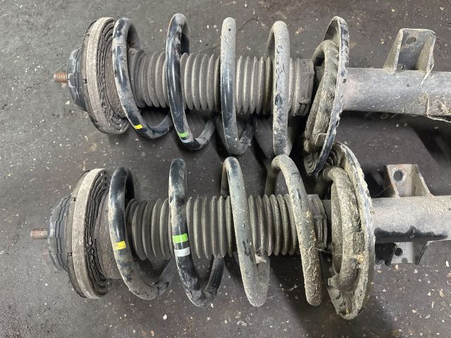 bontott VW TRANSPORTER Első Rugó Pár