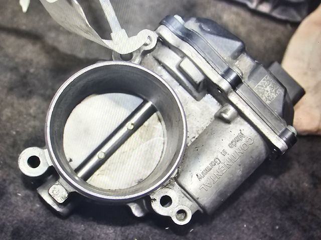 bontott VW TRANSPORTER Fojtószelep (Elektromos)