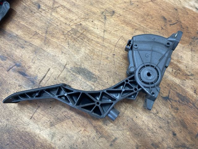 bontott VW TRANSPORTER Gázpedál (Elektromos)