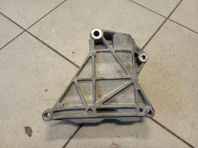 bontott VW TRANSPORTER Generátor Tartó Bak