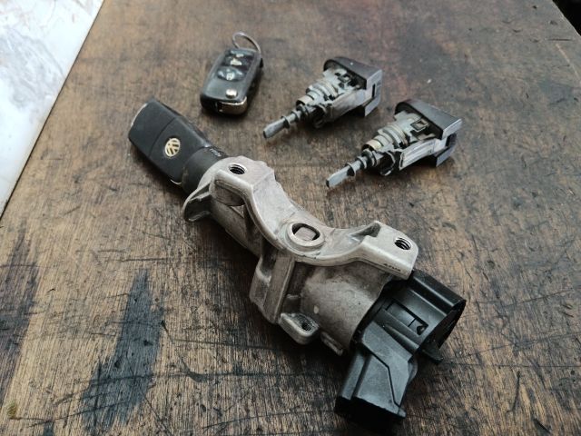 bontott VW TRANSPORTER Gyújtáskapcsoló Házzal