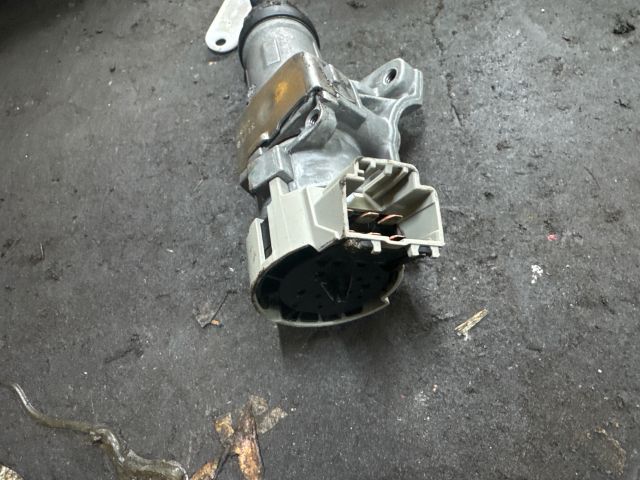 bontott VW TRANSPORTER Gyújtáskapcsoló Házzal