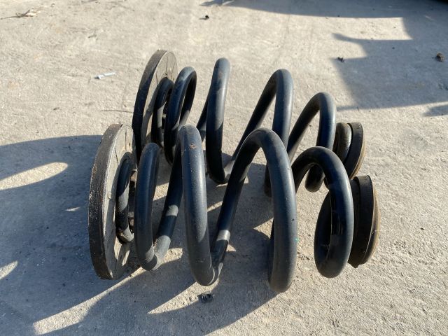 bontott VW TRANSPORTER Hátsó Rugó Pár