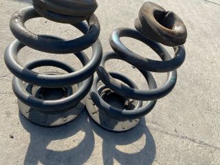 bontott VW TRANSPORTER Hátsó Rugó Pár