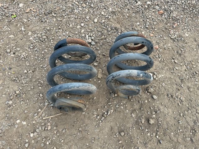 bontott VW TRANSPORTER Hátsó Rugó Pár