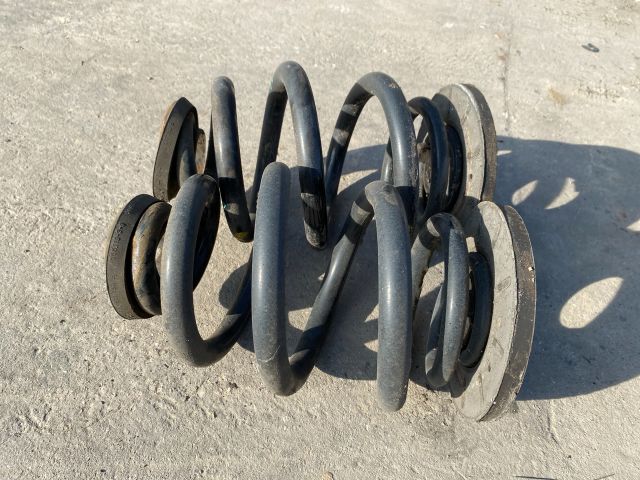 bontott VW TRANSPORTER Hátsó Rugó Pár