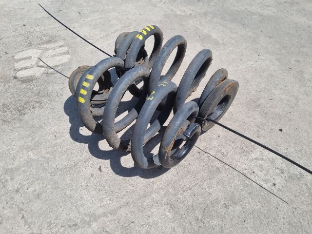 bontott VW TRANSPORTER Hátsó Rugó Pár