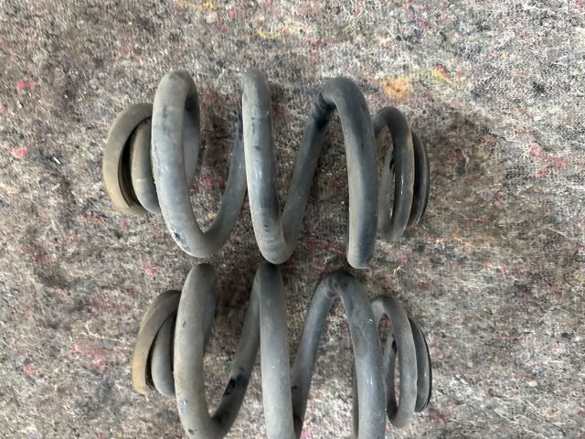 bontott VW TRANSPORTER Hátsó Rugó Pár