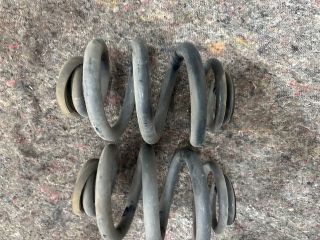 bontott VW TRANSPORTER Hátsó Rugó Pár