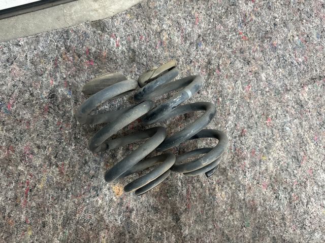 bontott VW TRANSPORTER Hátsó Rugó Pár