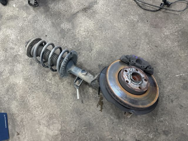 bontott VW TRANSPORTER Jobb első Gólyaláb (Lengécsillapító, Rugó)