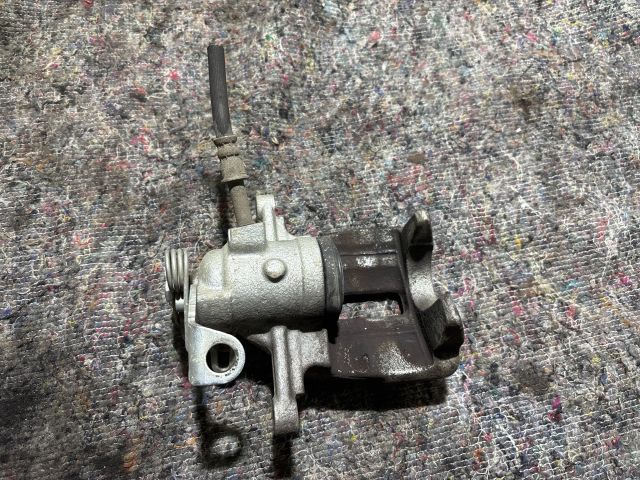 bontott VW TRANSPORTER Jobb hátsó Féknyereg Munkahengerrel