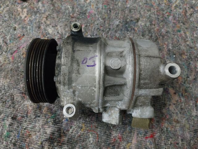 bontott VW TRANSPORTER Klímakompresszor