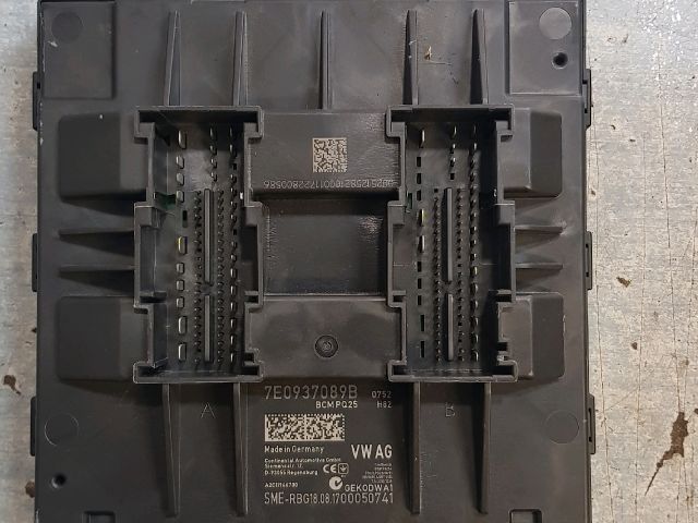 bontott VW TRANSPORTER Komfort Elektronika