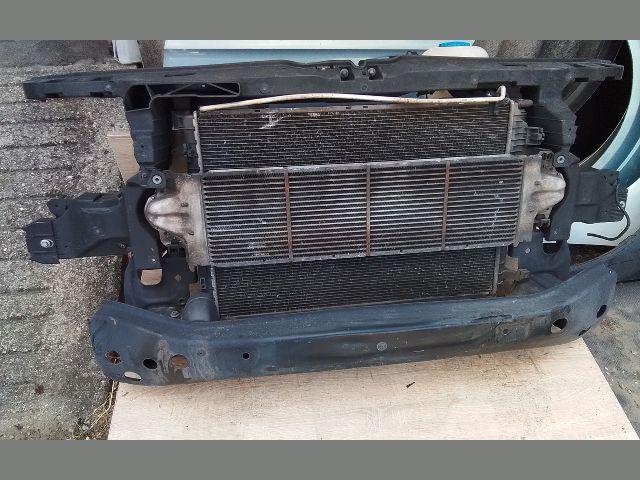 bontott VW TRANSPORTER Komplett Homlokfal (Részeivel)