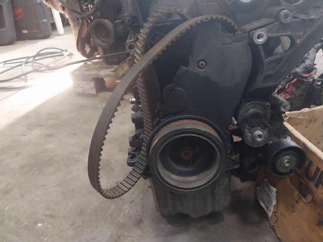 bontott VW TRANSPORTER Motor (Fűzött blokk hengerfejjel)