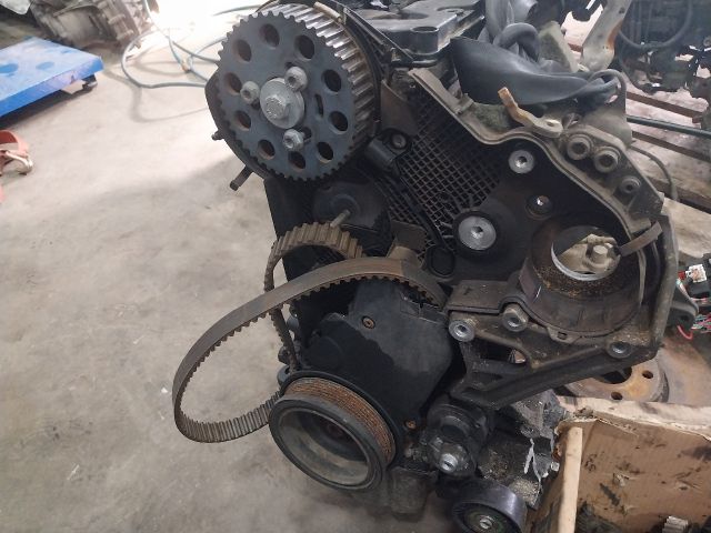 bontott VW TRANSPORTER Motor (Fűzött blokk hengerfejjel)