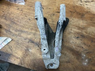 bontott VW TRANSPORTER Motor Tartó Bak (Fém)