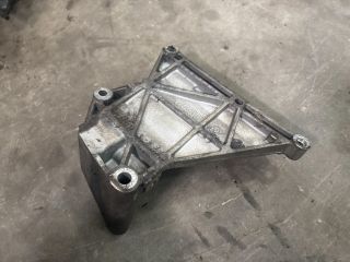 bontott VW TRANSPORTER Motor Tartó Bak (Fém)