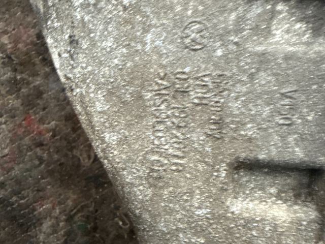 bontott VW TRANSPORTER Motor Tartó Bak (Fém)